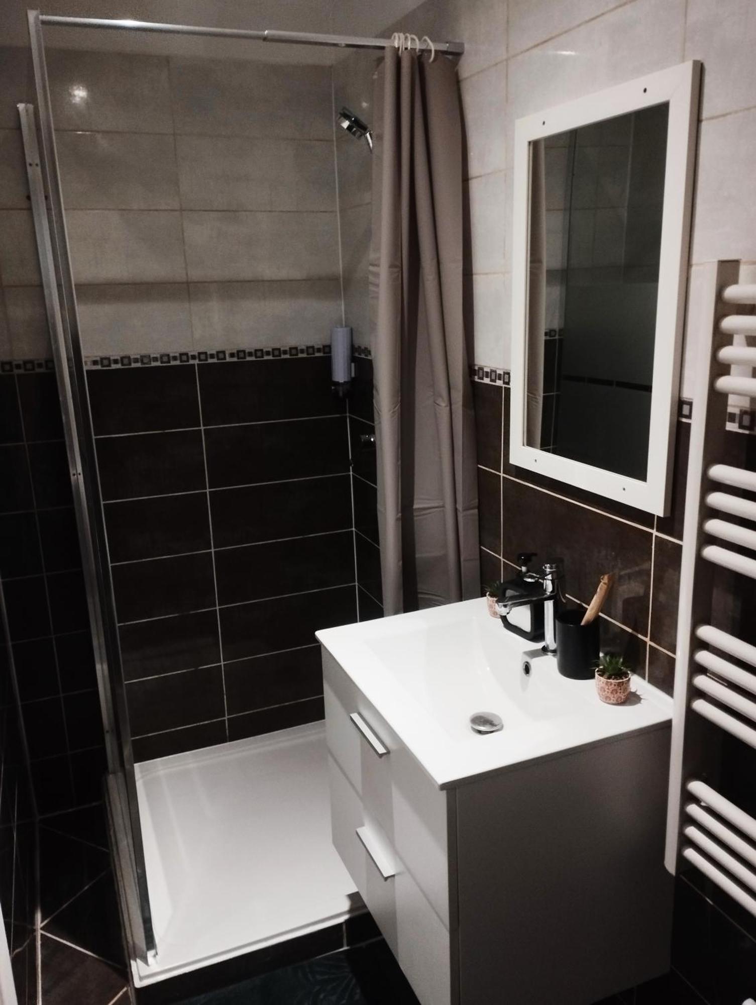 Appartement Avec Cour Plein Centre Фоа Екстериор снимка