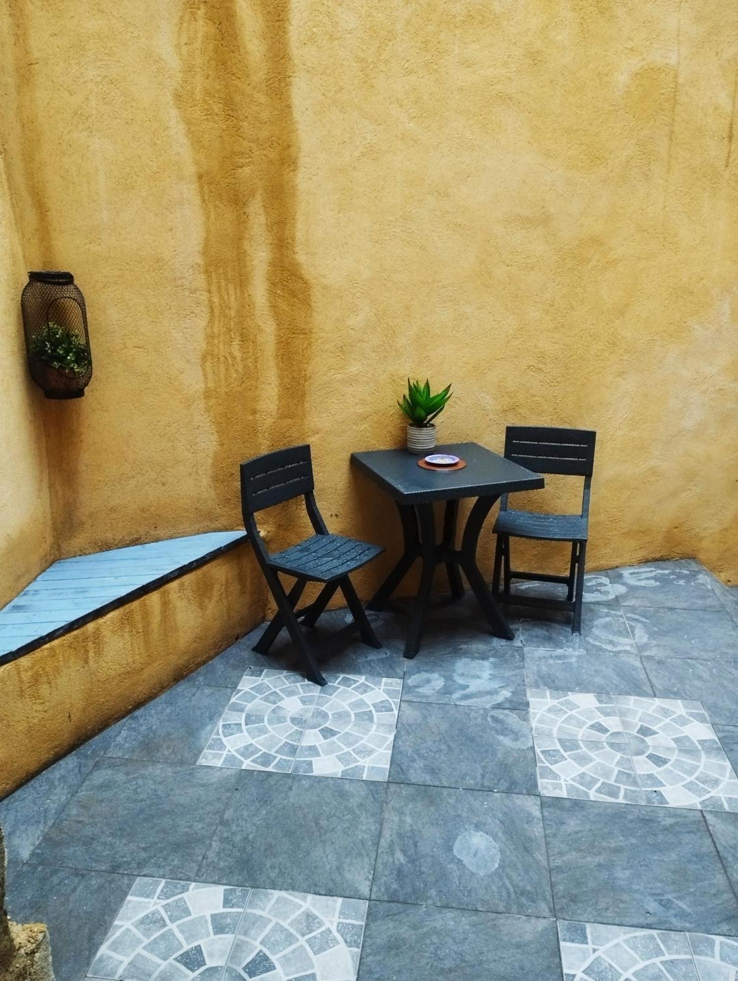 Appartement Avec Cour Plein Centre Фоа Екстериор снимка